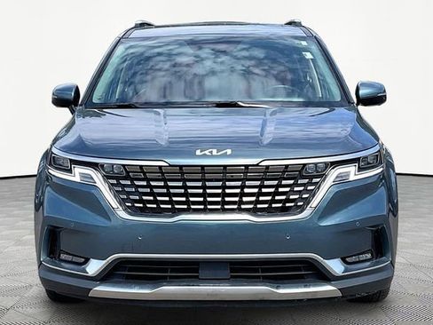 Used 2022 Kia Carnival SX Prestige image 2