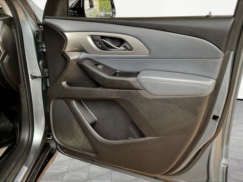 Used 2019 Chevrolet Traverse LT w/ LPO, Floor Liner Package FWD image 28