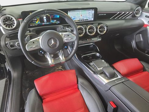Used 2022 Mercedes-Benz CLA 35 AMG 4MATIC image 27