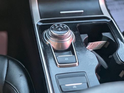 Used 2019 Ford Edge SEL w/ Equipment Group 201A image 11