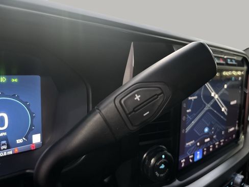 Certified 2024 Ford F250 Platinum w/ FX4 Off-Road Package image 28