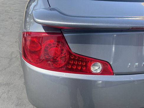 Used 2004 INFINITI G35 Coupe w/ Premium Pkg RWD image 22