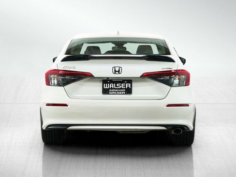 Used 2022 Honda Civic Sport image 4