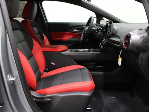 New 2026 Chevrolet Equinox EV RS image 32