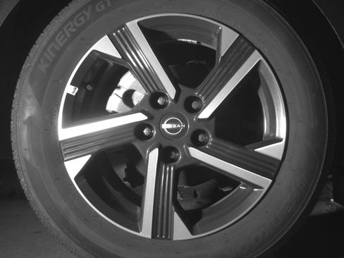 Used 2025 Nissan Sentra SV FWD image 15