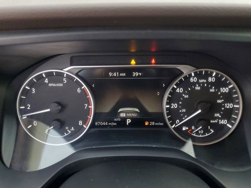 Used 2022 Nissan Rogue SV image 13