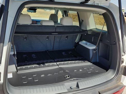 New 2026 Hyundai Santa Fe SE image 8