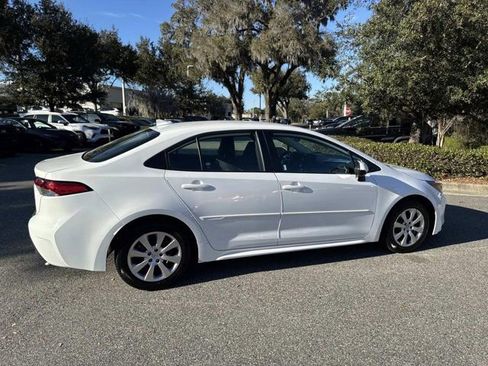 Certified 2024 Toyota Corolla LE image 2