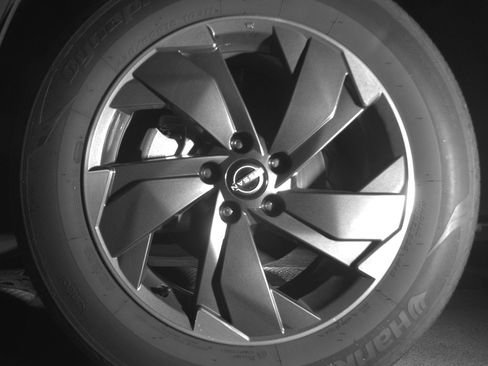 Used 2025 Nissan Rogue SV AWD/4WD image 12