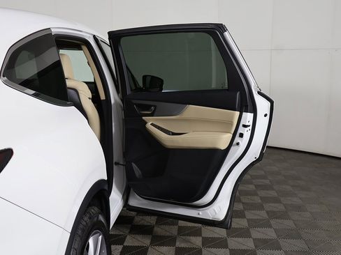 Used 2023 Acura MDX SH-AWD image 23