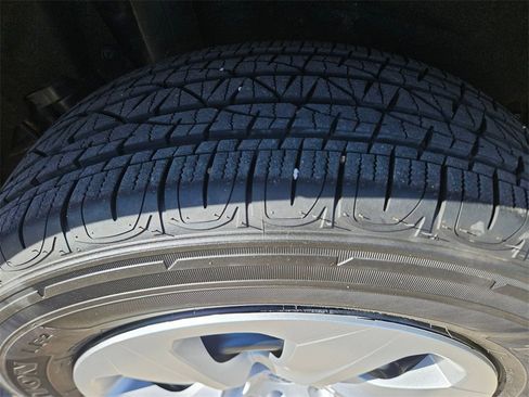 Used 2025 Toyota RAV4 LE image 27