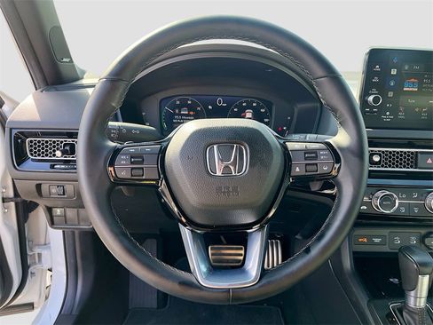 Used 2025 Honda Civic Sport Touring image 11