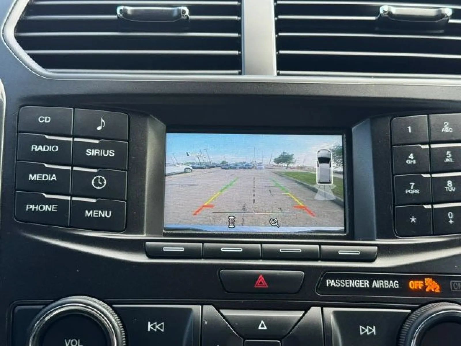 Used 2017 Ford Explorer XLT AWD/4WD image 28