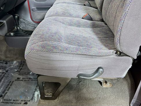 Used 1999 Dodge Ram 1500 Truck ST image 17