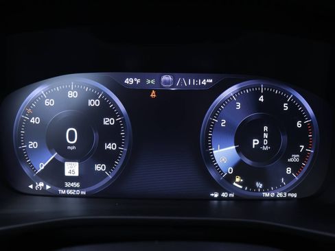 Used 2019 Volvo XC40 T5 Momentum image 25