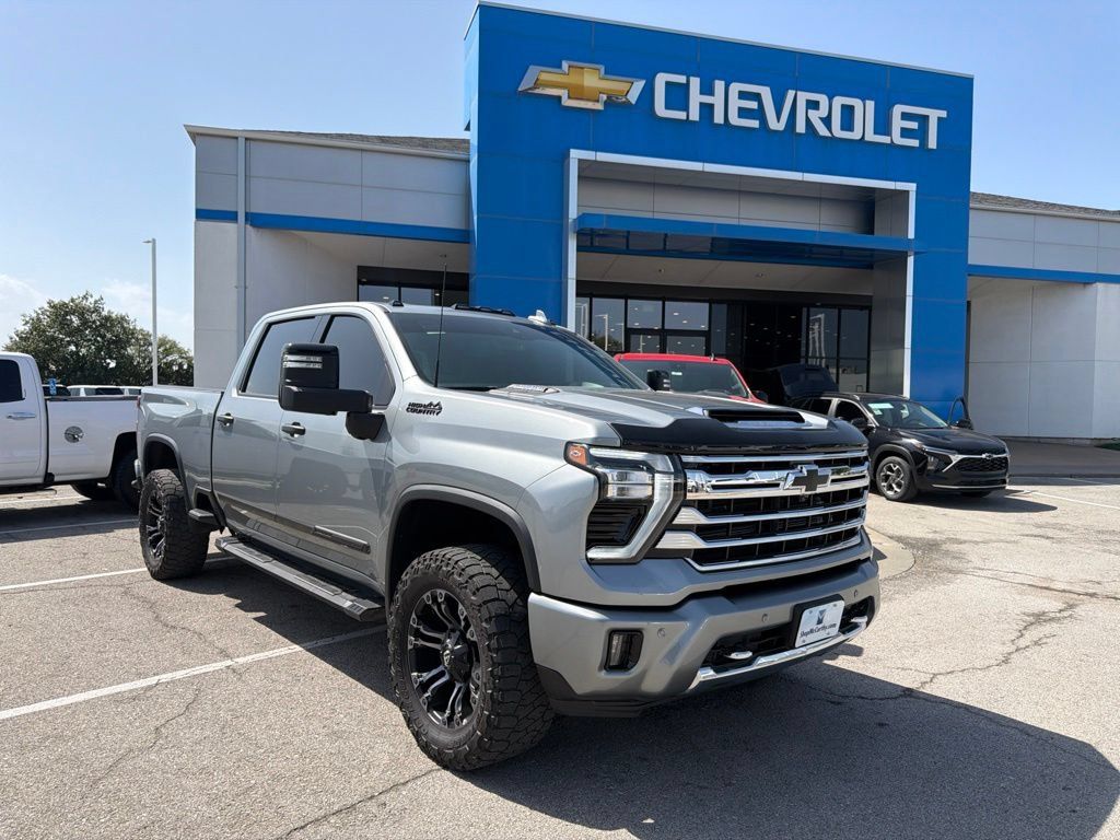 Used 2024 Chevrolet Silverado 3500 High Country w/ Technology Package AWD/4WD image 23