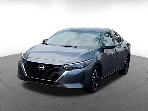 Used 2025 Nissan Sentra SV FWD image 9