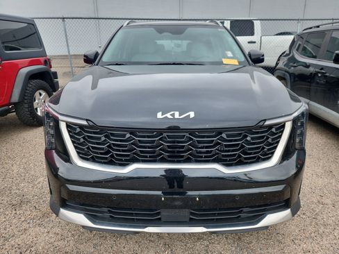 Used 2025 Kia Sorento EX image 2