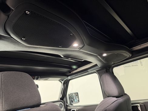 Used 2024 Jeep Wrangler Sport S image 26