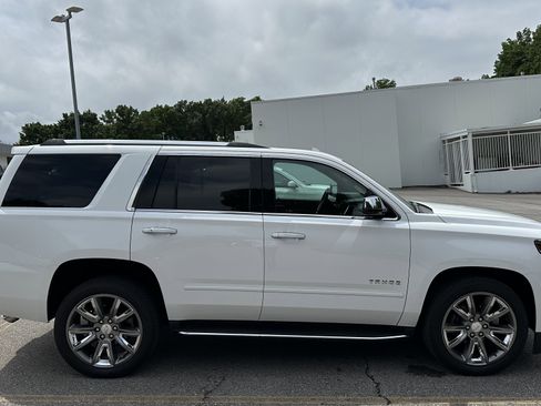 Used 2017 Chevrolet Tahoe Premier AWD/4WD image 11