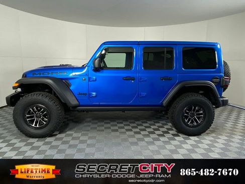 New 2026 Jeep Wrangler Unlimited Rubicon 392 w/ Dual Top Group image 4