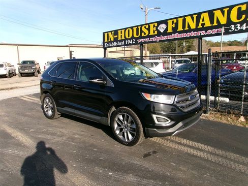 Used 2018 Ford Edge Titanium w/ Equipment Group 301A image 5