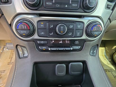 Used 2017 Chevrolet Tahoe LT image 22