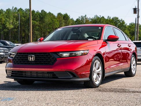 Used 2025 Honda Accord LX image 3