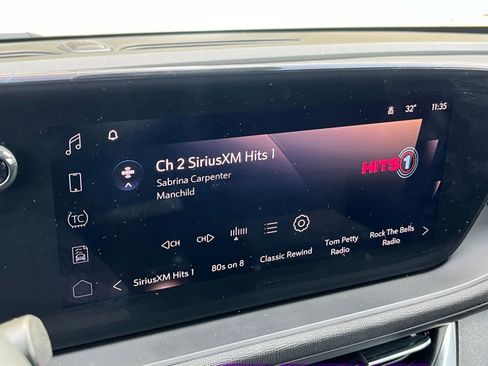 Used 2025 Buick Envista Preferred image 18