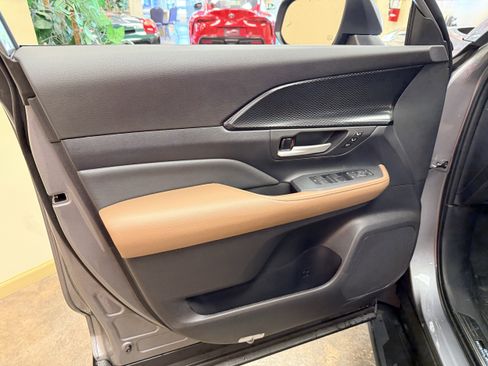 Used 2026 Toyota Grand Highlander AWD Hybrid image 16