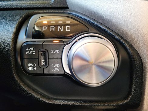 Used 2019 RAM 1500 Laramie image 15