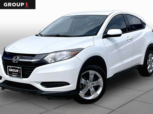 Used 2018 Honda HR-V LX image 1