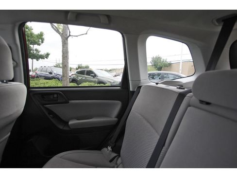 Used 2017 Subaru Forester 2.5i Premium AWD/4WD image 11