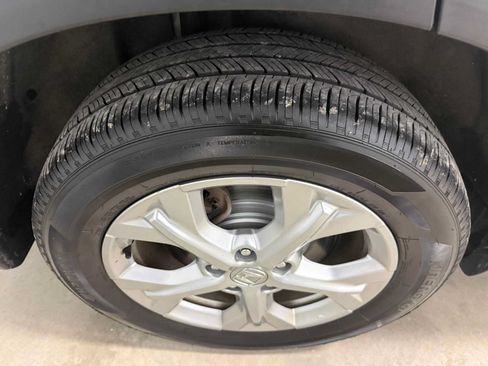 Used 2023 Honda HR-V LX image 13