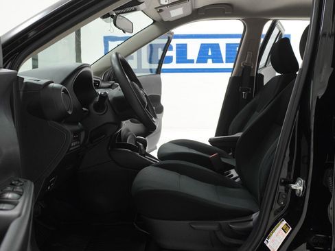 Used 2024 Nissan Kicks S FWD image 5
