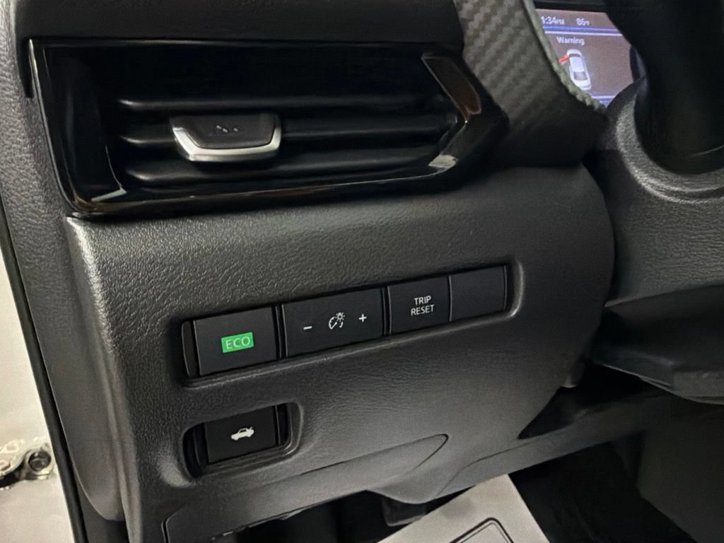Used 2024 Nissan Sentra SV FWD image 19