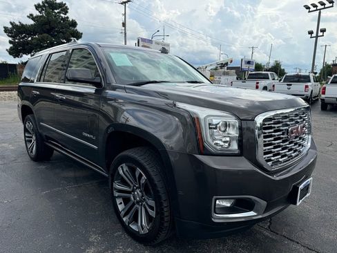 Used 2020 GMC Yukon Denali w/ Denali Premium Package AWD/4WD image 1