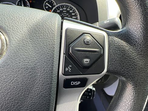 Used 2017 Toyota Tundra SR5 AWD/4WD image 29