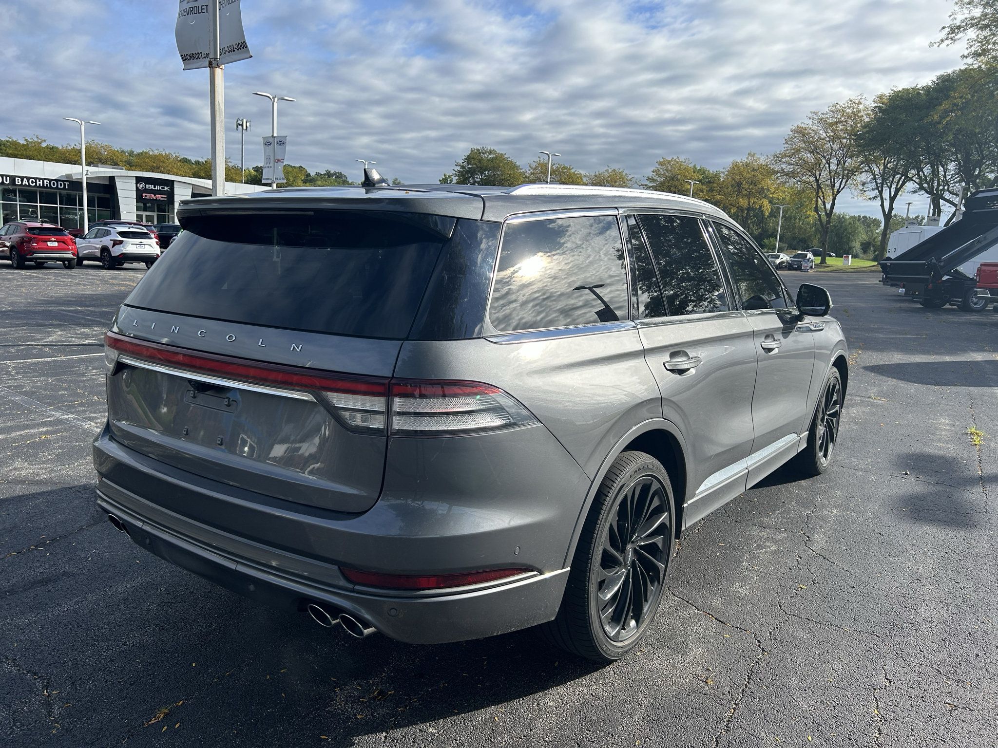Used 2022 Lincoln Aviator Reserve w/ Equipment Group 201A AWD/4WD image 7