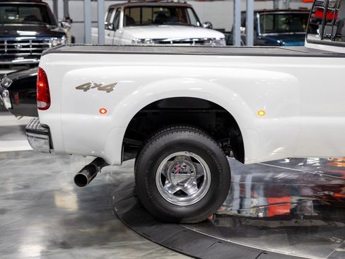 Used 2002 Ford F350 Lariat image 14