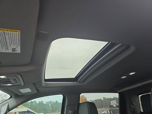 Used 2025 GMC Sierra 1500 Denali image 30