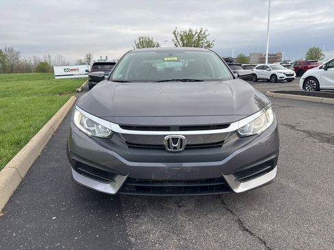 Used 2017 Honda Civic EX image 2