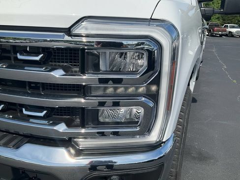 New 2026 Ford F250 Lariat w/ Chrome Package AWD/4WD image 9