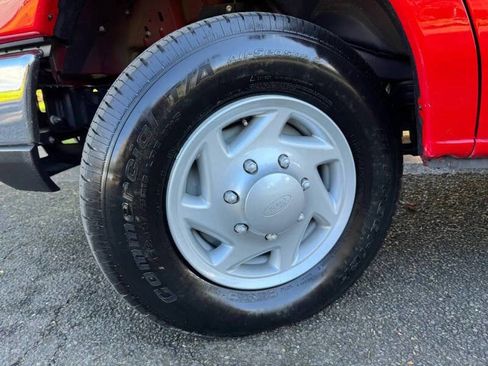 Used 2008 Ford E-350 and Econoline 350 Super Duty RWD image 27