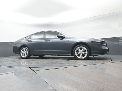 Certified 2024 Honda Accord LX image 33