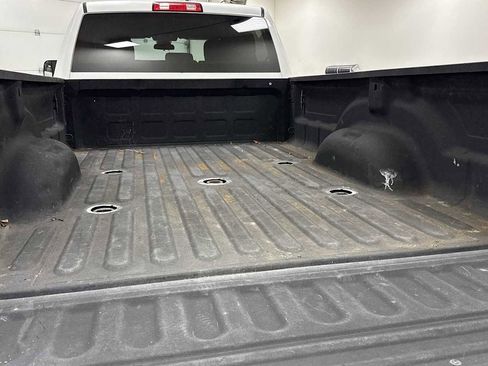 Used 2021 RAM 3500 Big Horn image 28