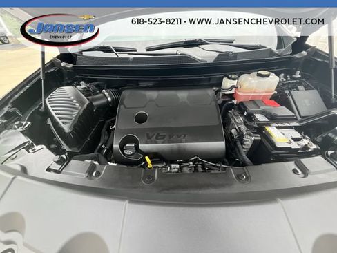 Used 2023 Chevrolet Traverse Premier FWD image 30