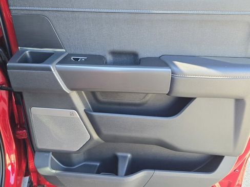 Used 2025 Ford F150 Lariat image 10