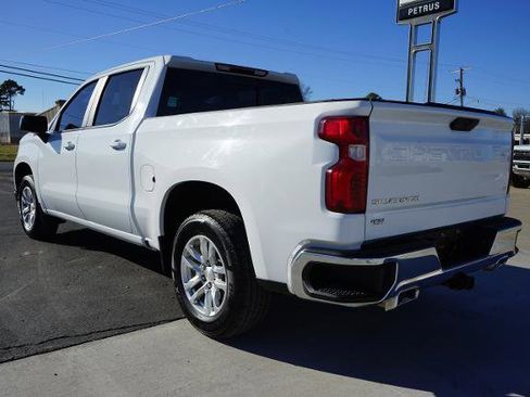 Used 2021 Chevrolet Silverado 1500 LT image 3