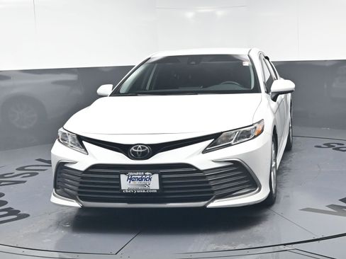Used 2023 Toyota Camry LE FWD image 5